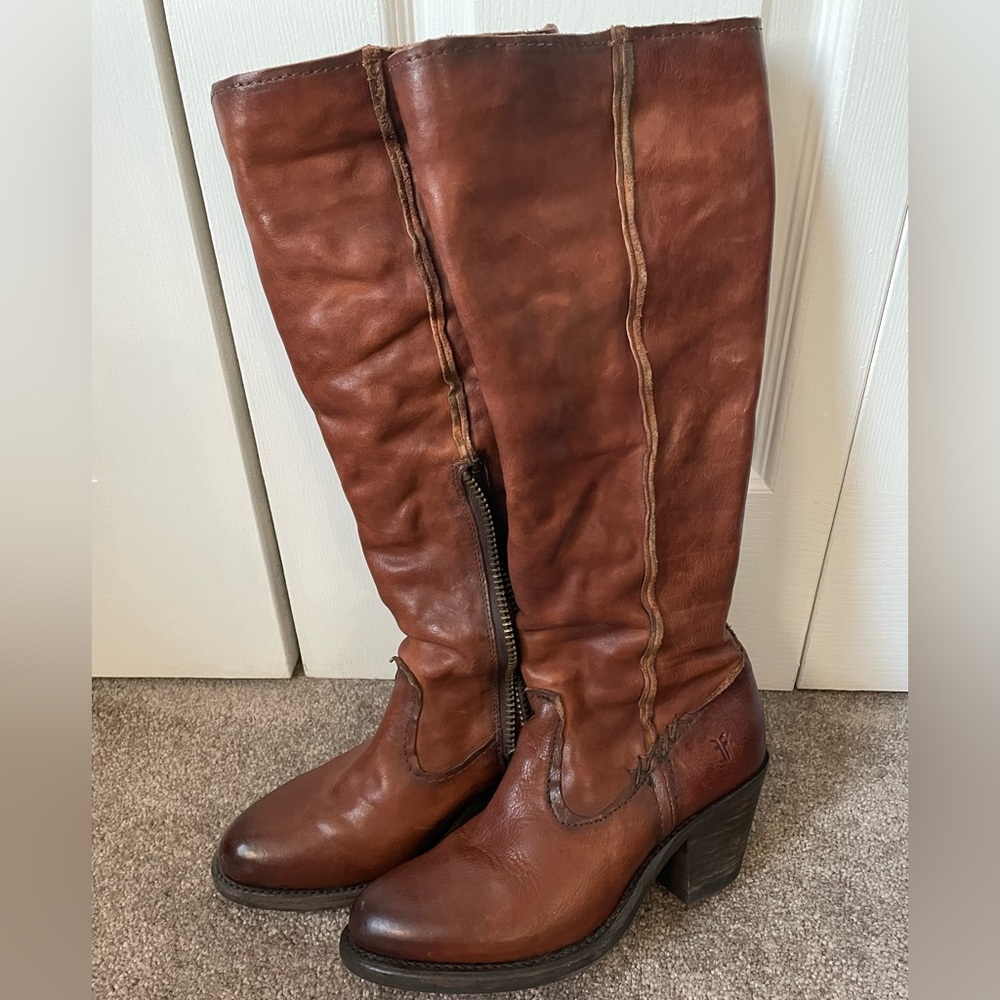 Frye Leslie Artisan boots in Whiskey size 7.5